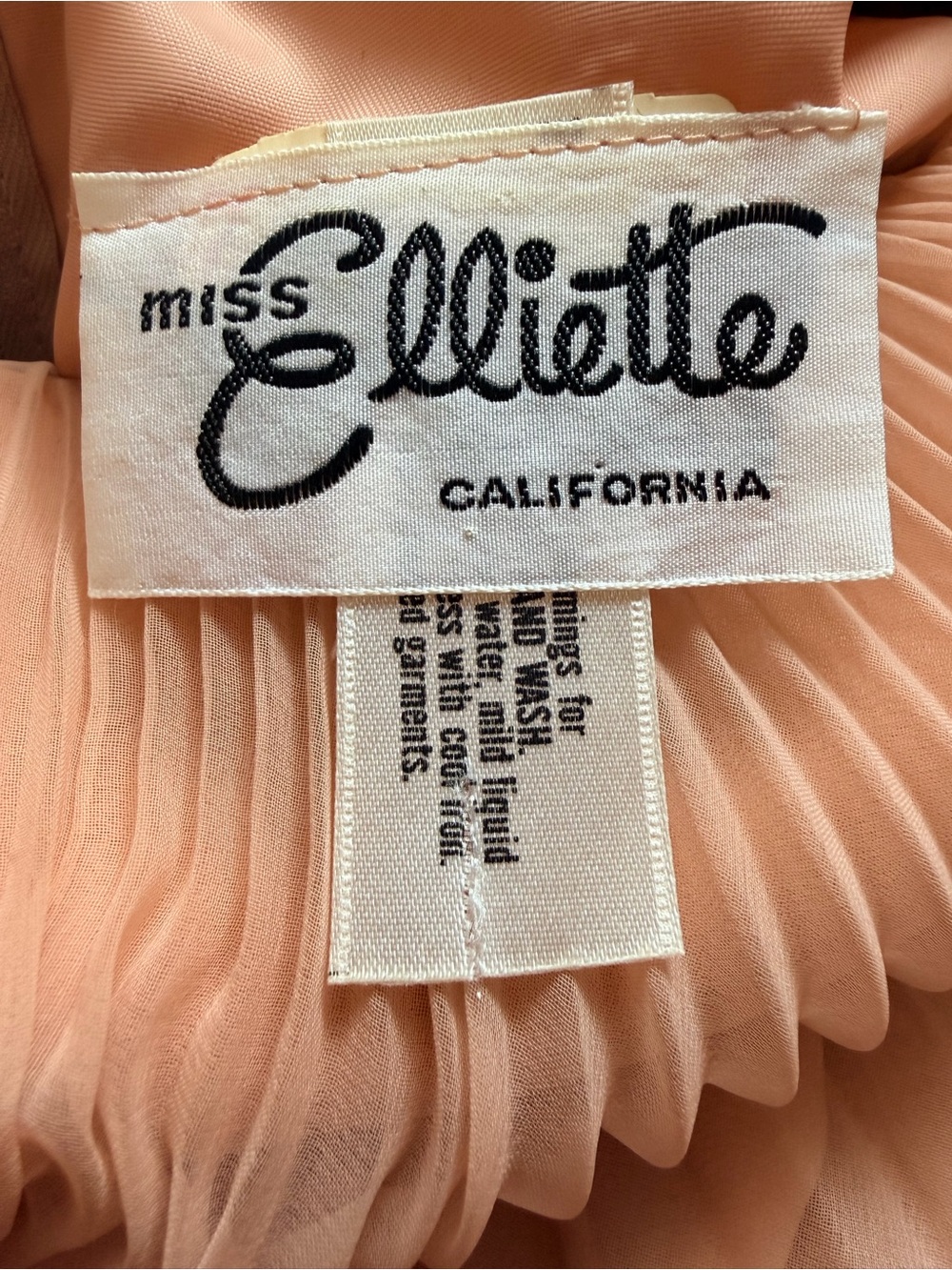 Vintage 1960โs Peach Pleated Chiffon Maxi Dress - Picture 9 of 13
